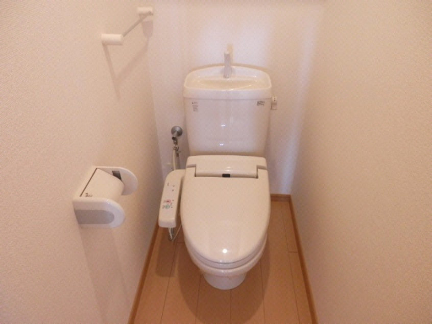 トイレ アーバンヒルズＢ