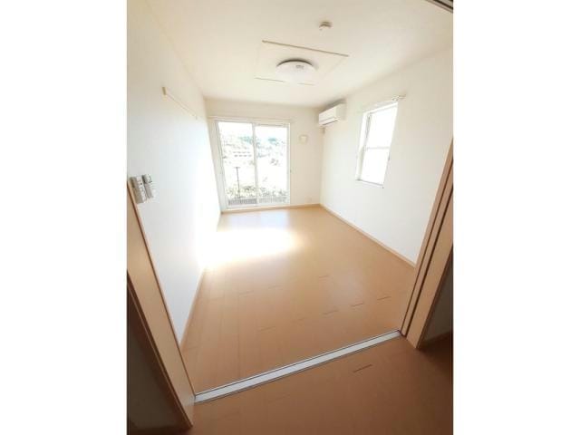 洋室6帖（西側） ヴィラ・ハーモニー