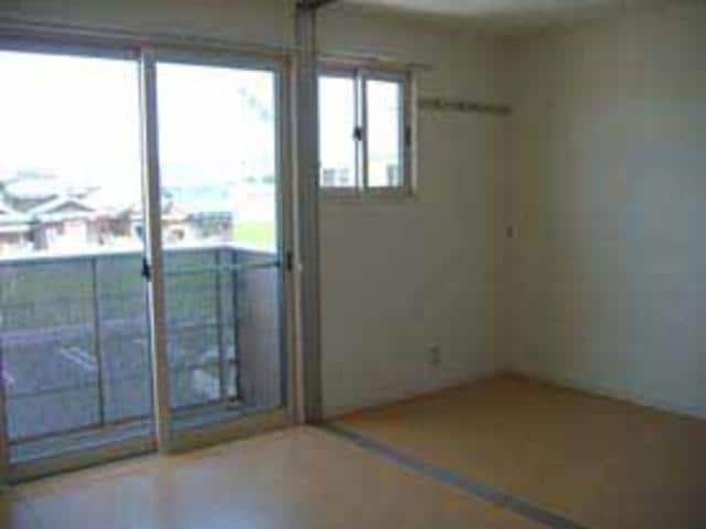 リビング・洋室 レセンテ松村　A棟