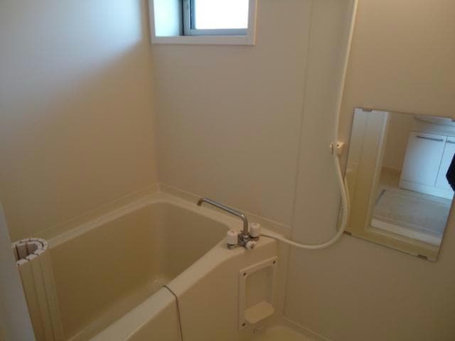  レセンテ松村　A棟