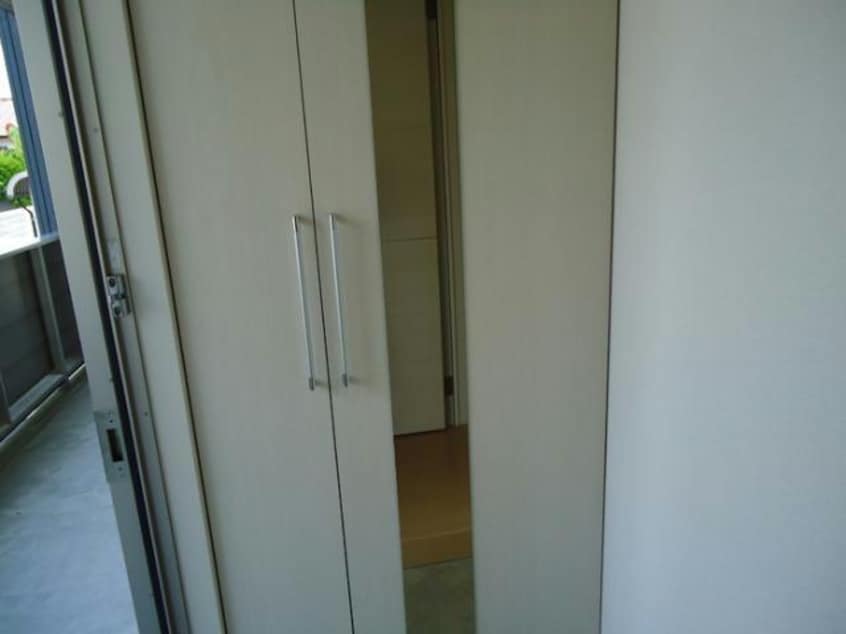 シューズボックス レセンテ松村　A棟