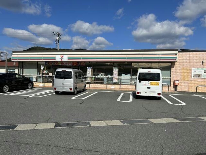 セブンイレブン周南戸田店(コンビニ)まで1061m サンパティークⅡ