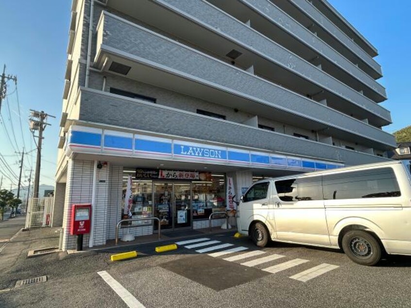 ローソン周南新地店(コンビニ)まで353m D-room南浦山