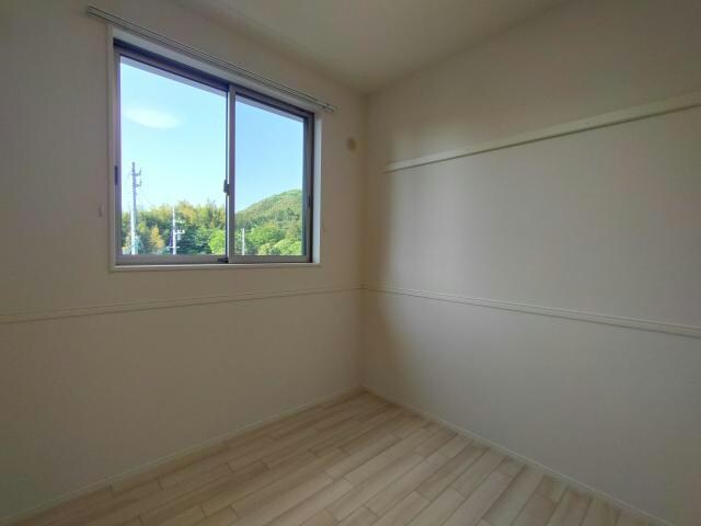 写真は207号です ベティハウス右山