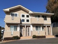 トロワリューヌ