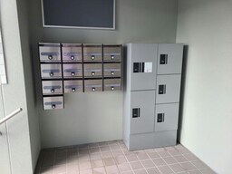 集合ポスト・宅配ボックス