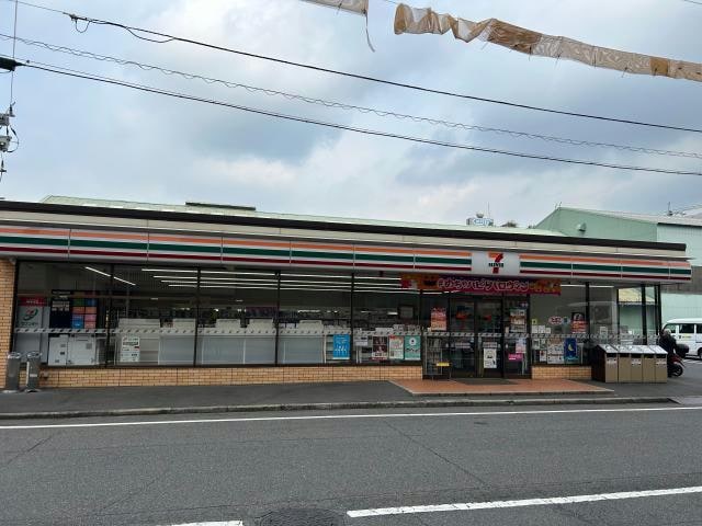 セブンイレブン周南築港町店(コンビニ)まで357m 徳山駅前スカイマンション