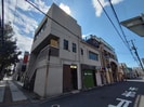 飯島町2丁目テナントの外観