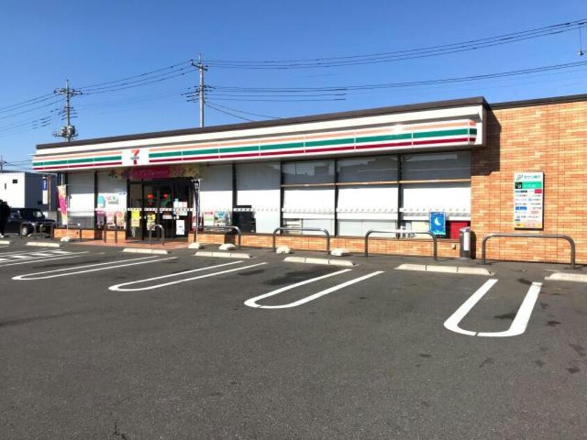 セブンイレブン前橋元総社町西店(コンビニ)まで562m 上越線（群馬県内）/新前橋駅 徒歩27分 1階 築25年