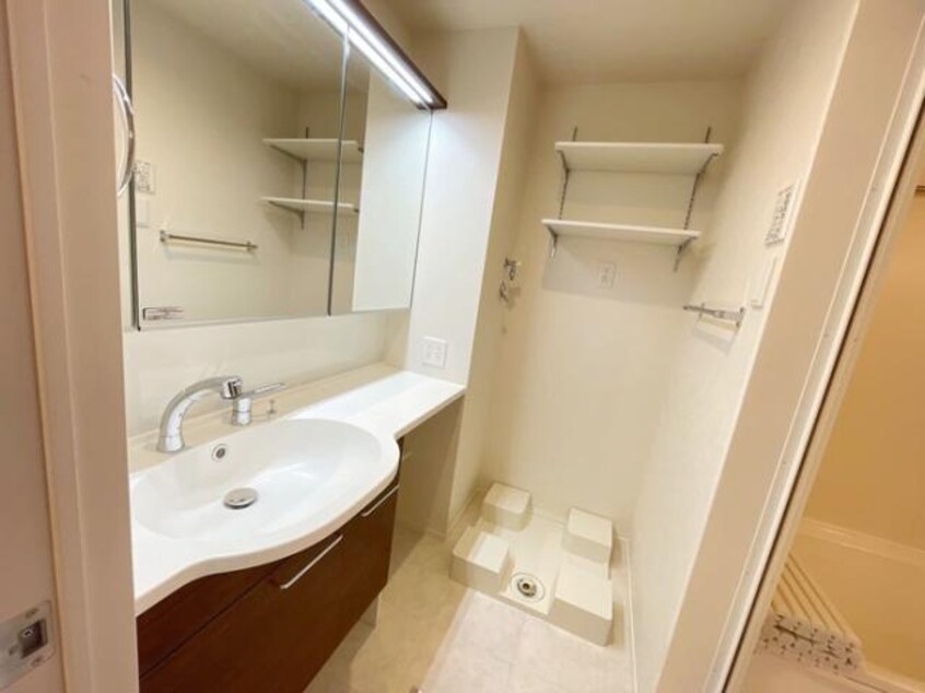  D-ROOM大手町