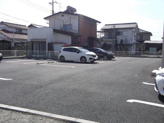  上越線（群馬県内）/井野駅 徒歩10分 1階 築10年