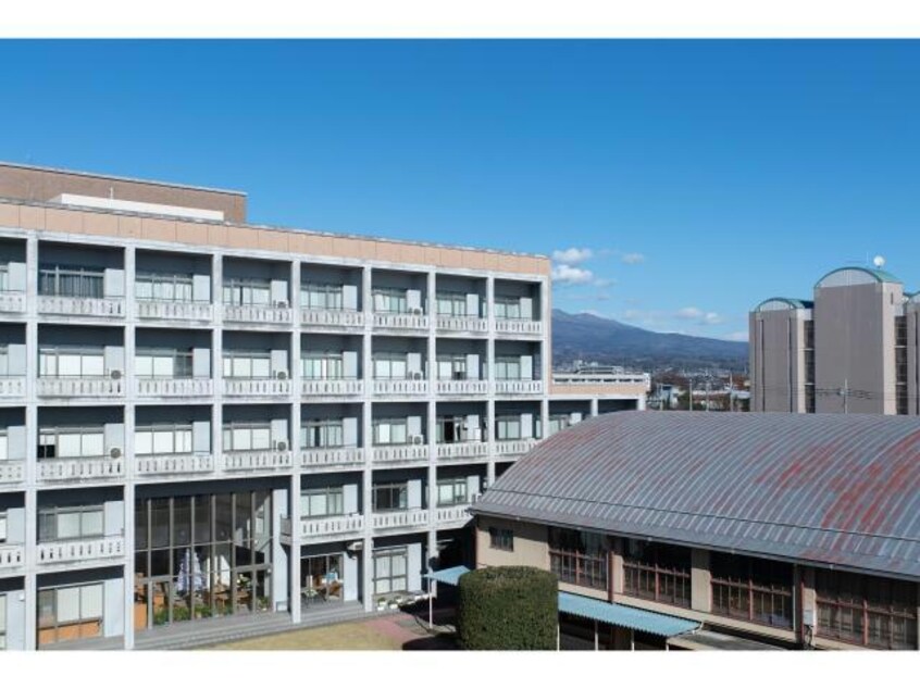 私立共愛学園前橋国際大学短期大学部(大学/短大/専門学校)まで1756m 両毛線/前橋駅 徒歩57分 1階 築31年