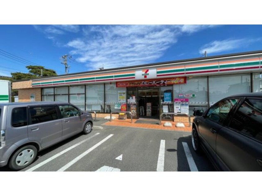 セブンイレブン高崎貝沢環状線店(コンビニ)まで880m 上越線（群馬県内）/高崎問屋町駅 徒歩20分 1階 築1年