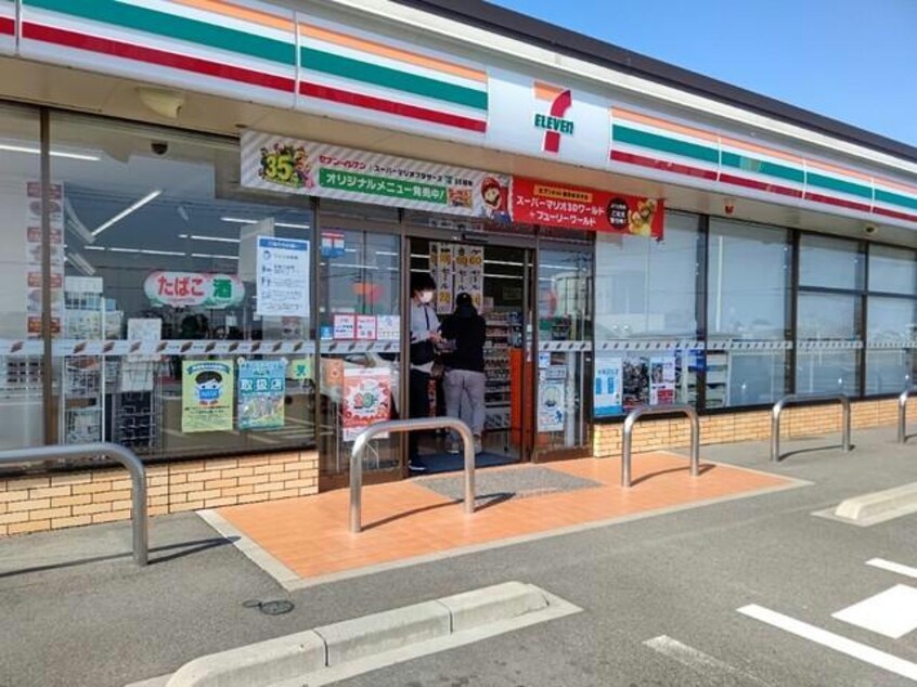 セブンイレブン高崎菅谷町店(コンビニ)まで734m 上越線（群馬県内）/井野駅 徒歩34分 2階 築6年