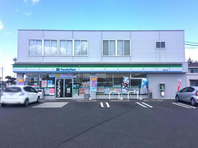 ファミリーマート前橋江田店(コンビニ)まで541m ノーヴァ