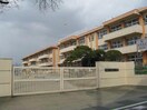 前橋市立総社小学校(小学校)まで1116m プレジール総社