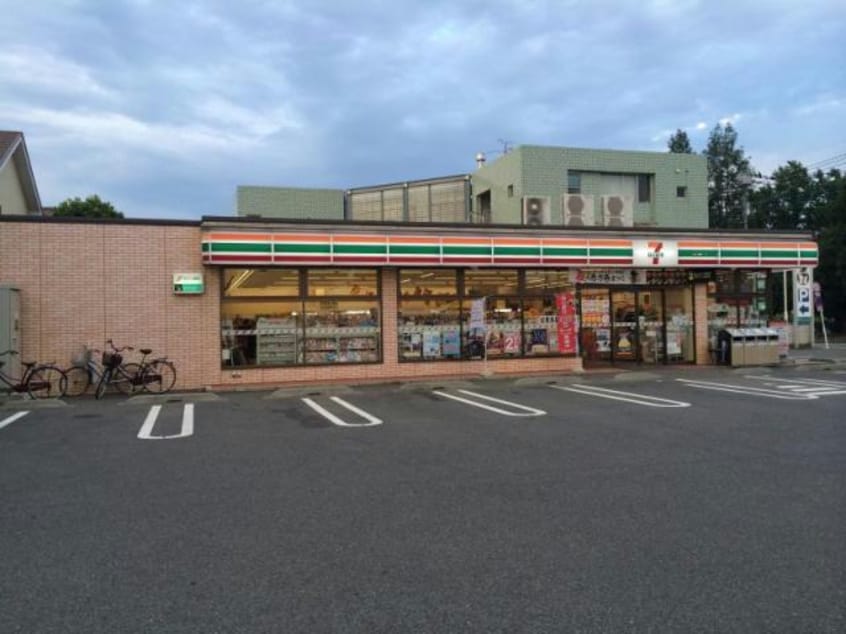 セブンイレブン前橋下小出2丁目店(コンビニ)まで209m ウィステリア・エフ