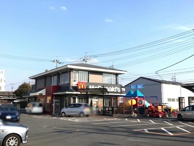 マクドナルド前橋三俣町店(ファストフード)まで988m ロワール　ウエスト