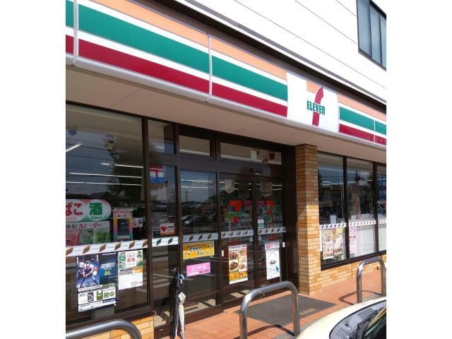 セブンイレブン前橋広瀬1丁目店(コンビニ)まで537m ロイヤルパークＡ