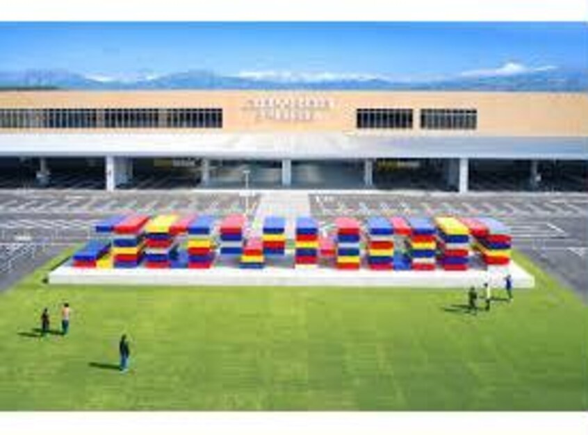 ジョイホンパーク吉岡(ショッピングセンター/アウトレットモール)まで1365m クレメンティ・パークＢ