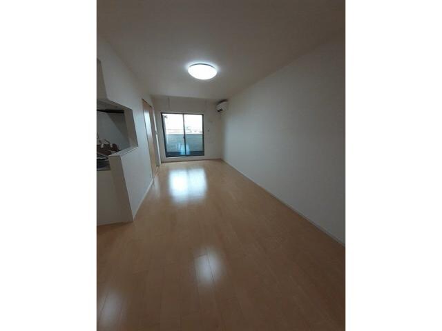  ネオ　ファミール