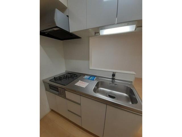  ネオ　ファミール