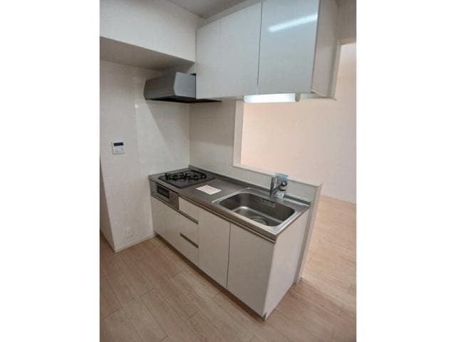  ネオ　ファミール