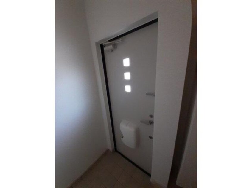  ネオ　ファミール