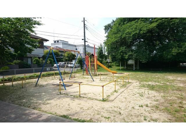 二子山児童公園(公園)まで929m ヴィレッタ天川原　Ｃ
