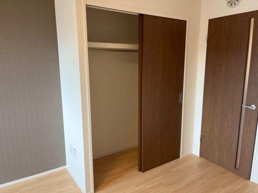  ヴィラ・ソレイユ　Ａ　