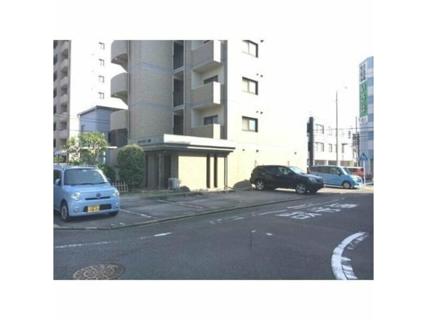  サンライズ八熊