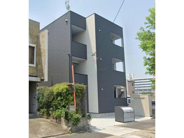  フリューゲル三条