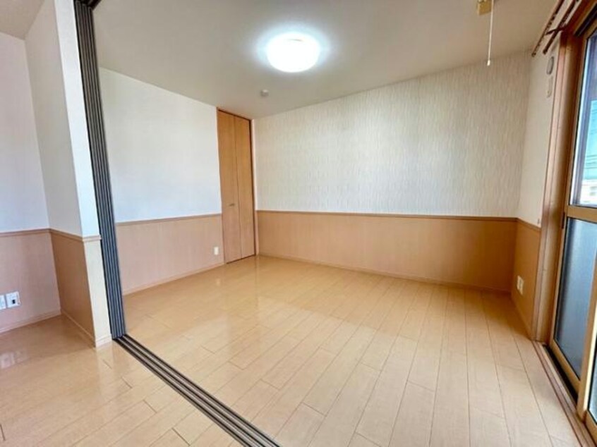 東側洋室・物干し付き ファインシーク　A棟