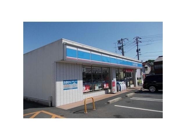 ローソン米子三本松口店(コンビニ)まで657m ファインシーク　A棟