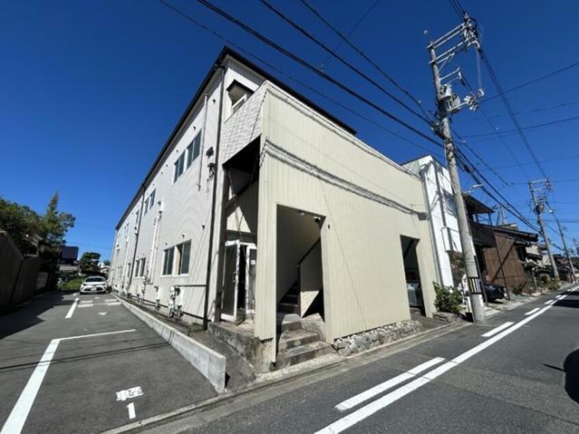  ベルトピア岩倉