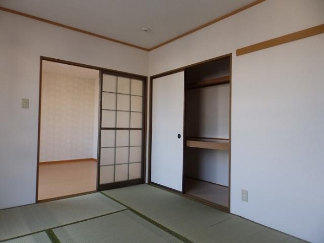  エスポワール三柳　B棟