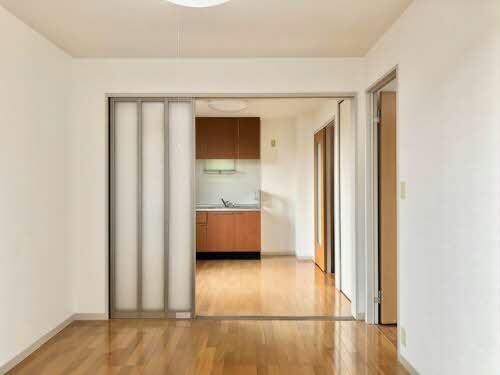  ファミーユ中野　A棟