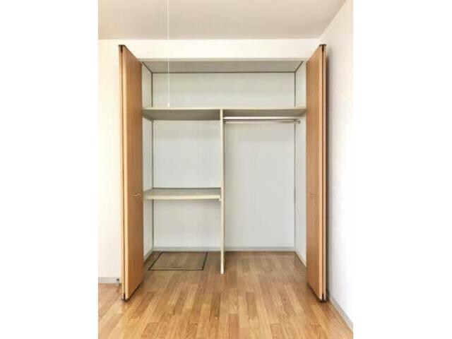  ファミーユ中野　A棟