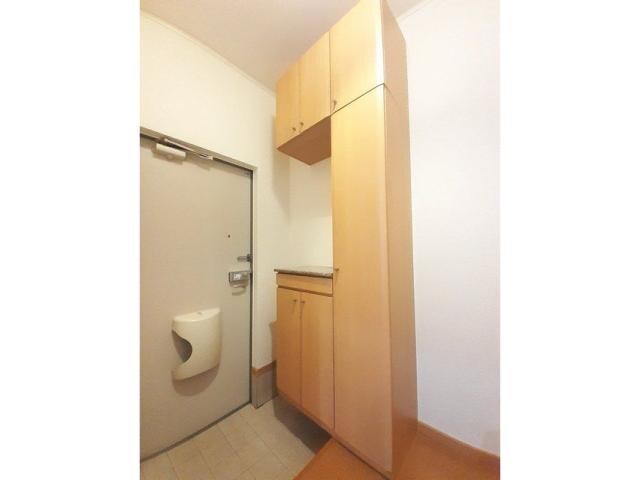  パインコーン　1番館