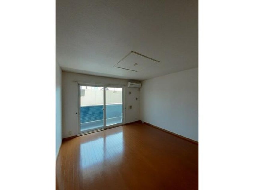  パインコーン　1番館