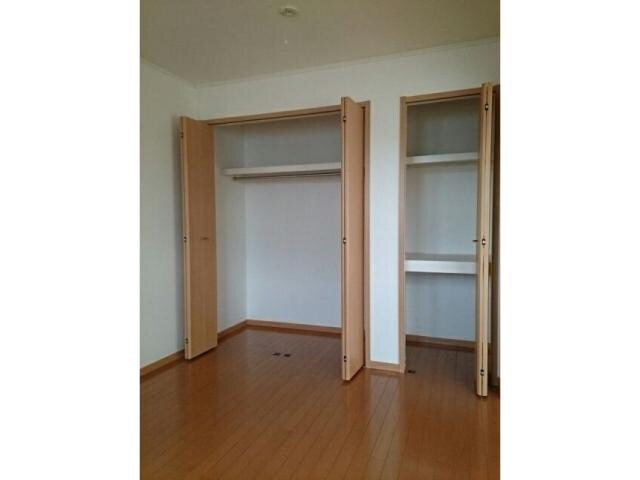  パインコーン　1番館