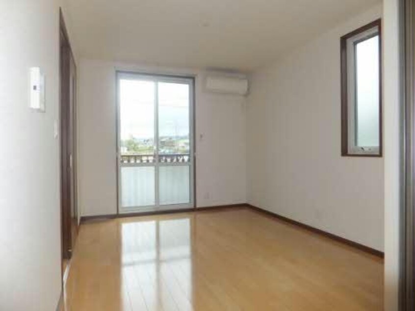  T.Hサルーテ　B棟