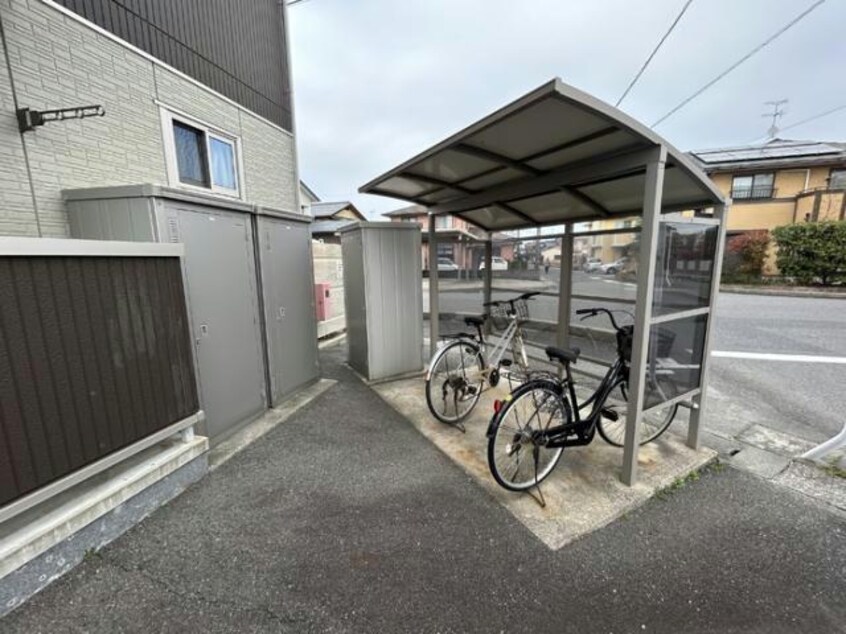 駐輪場、物置 ブランシェ