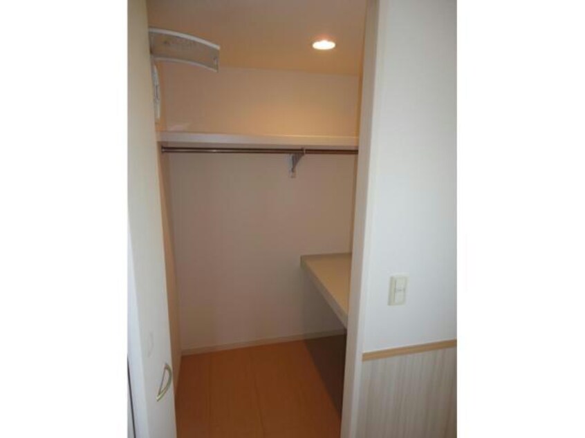 ウォークインクローゼット フルール　