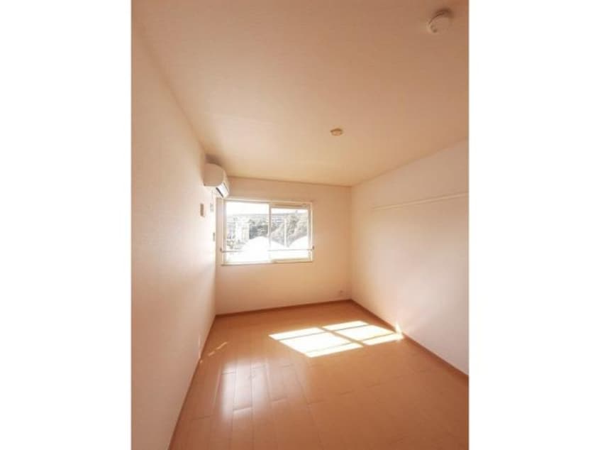  ヌーベル　ピアッツァⅡ