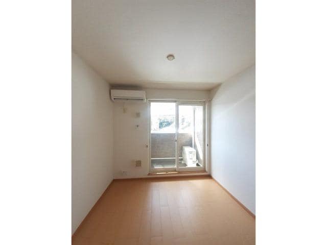  ヌーベル　ピアッツァⅡ