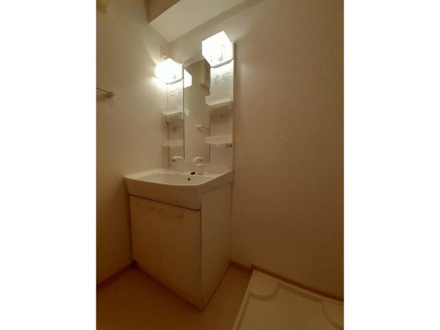  ノイブリーゼⅡ