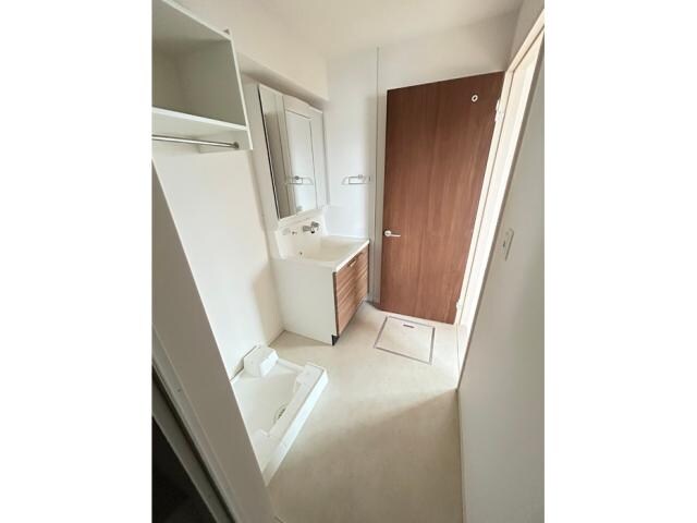  Creanjue（クレアンジュ）