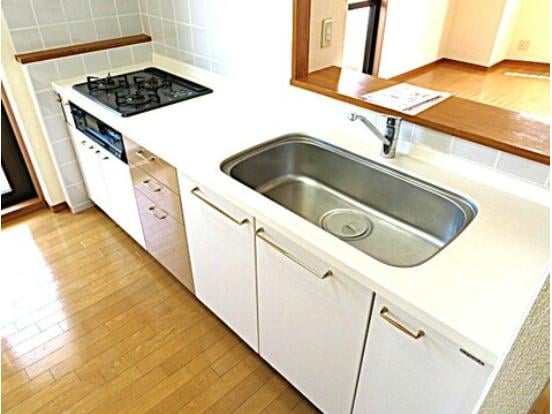  サーバス旗ヶ崎　