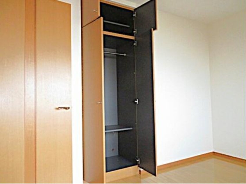  サーバス旗ヶ崎　